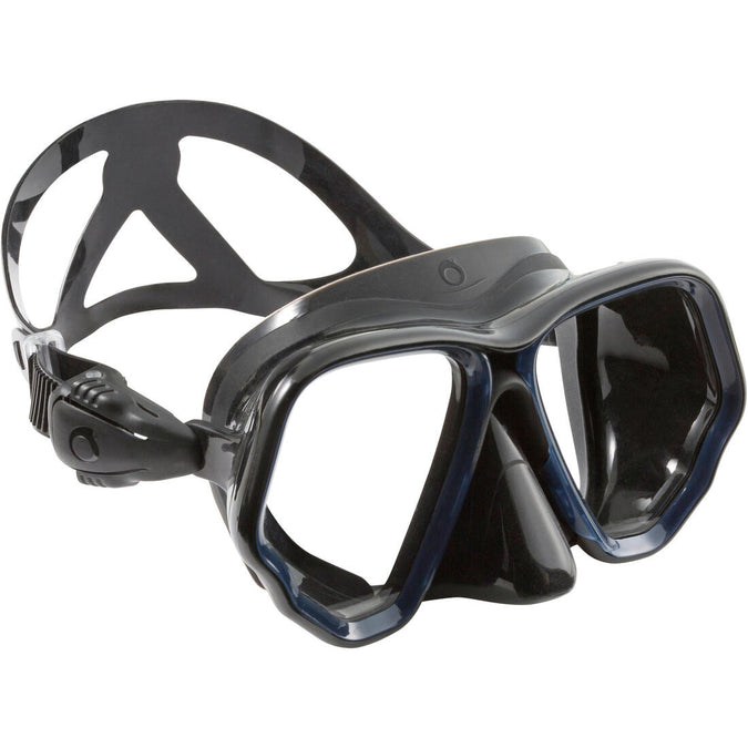 





Masque de plongée sous marine SCD 500 Bi-hublot jupe noire et cerclage, photo 1 of 8