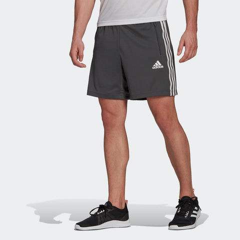 





Short Adidas training fitness gris 3 bandes.